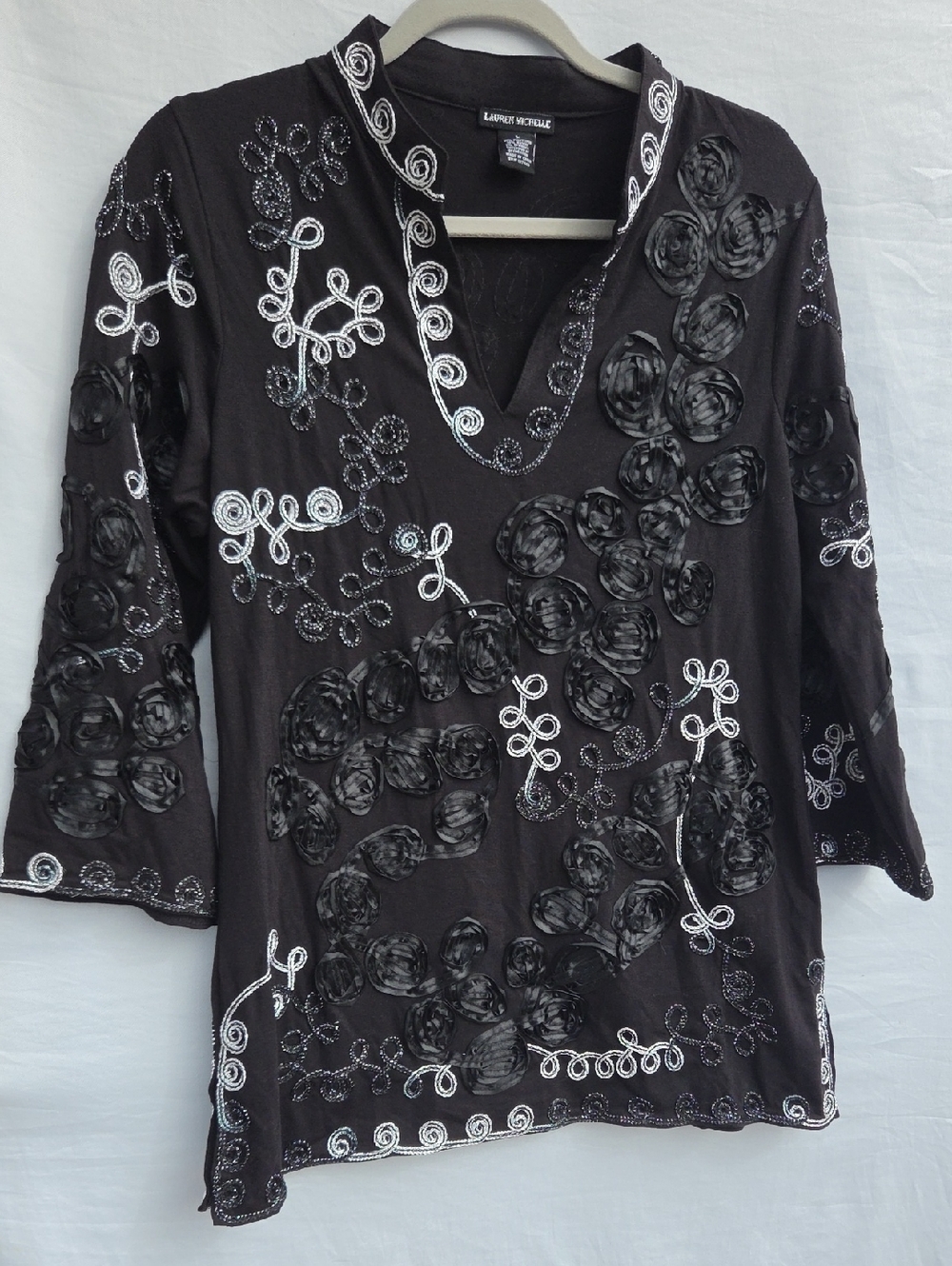 Lauren Michelle Black Embroidered Rosette Tunic Sz L